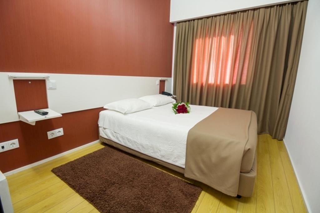 Hotel Laranjeira Виана-ду-Каштелу Номер фото